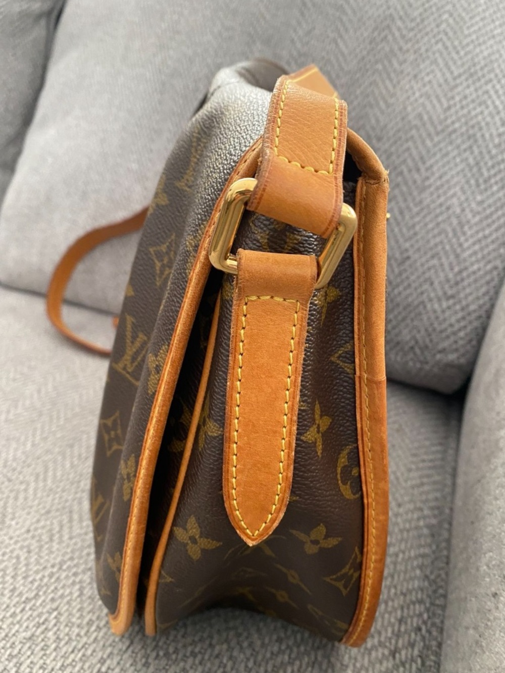 Louis Vuitton Brown Monogram Saddle Crossbody with Tan Trim - Picture 4 of 12